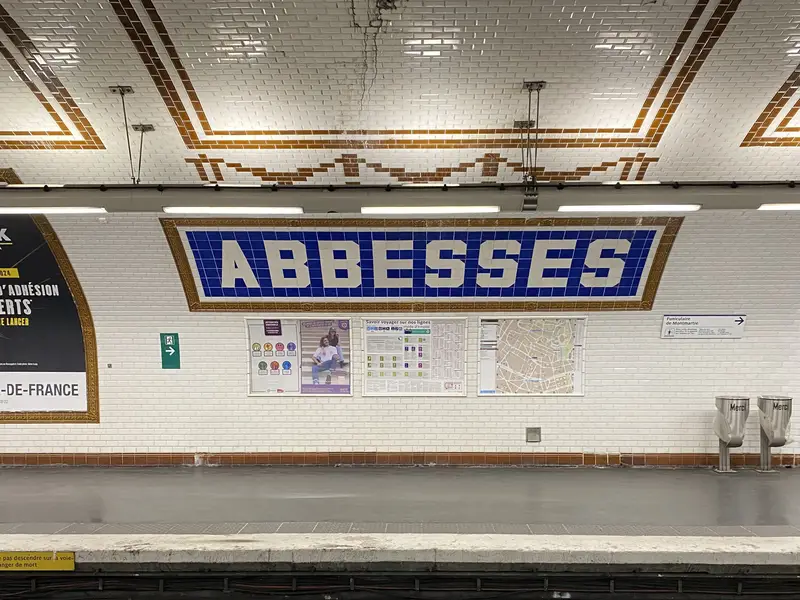 Stanice metra Abbesses